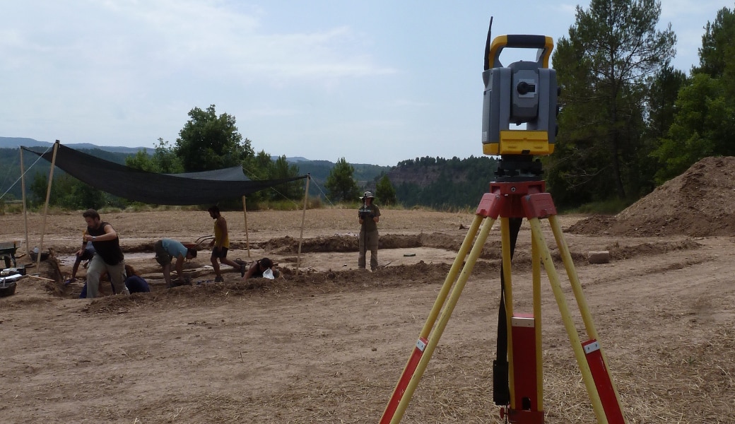 Experimenting with the data, the first steps taken with the total station at the site